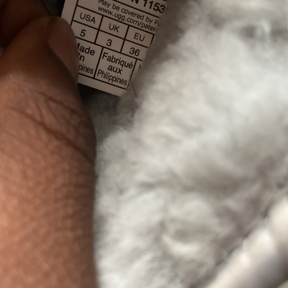 Shoes - Picture 5 of 5